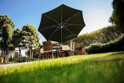 Santin. Hotel, restauracja